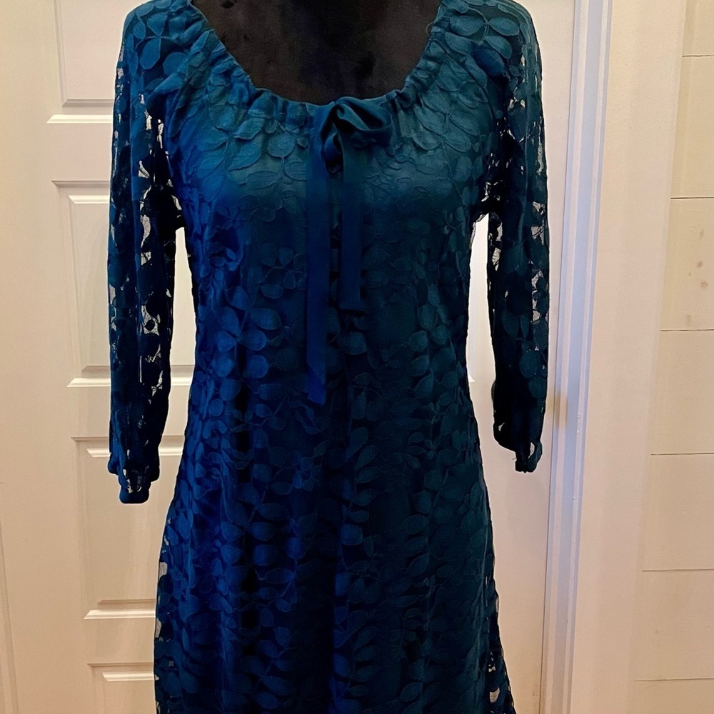 Garnet Hill Blue Sheath Dress with 3/4 Bishop Sleeves and Scoop Neck